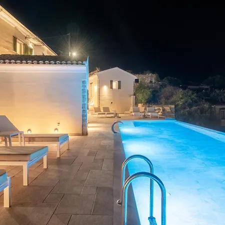 Lithos Courtyard * Kothonikion