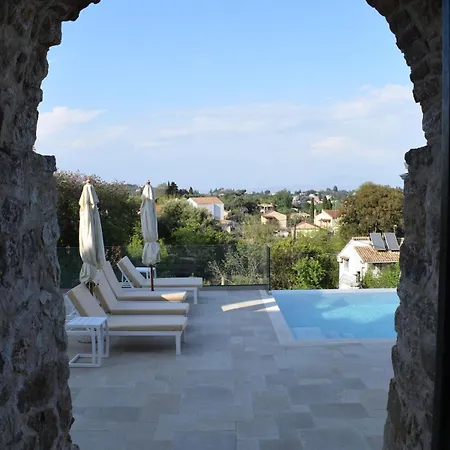Lithos Courtyard