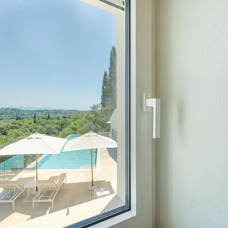 Lithos Courtyard Villa Kothonikion
