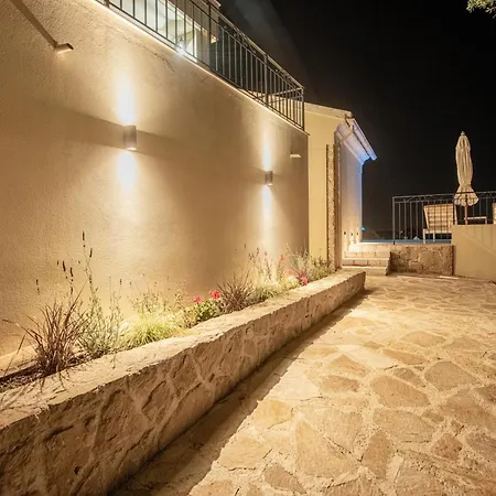 Villa Lithos Courtyard